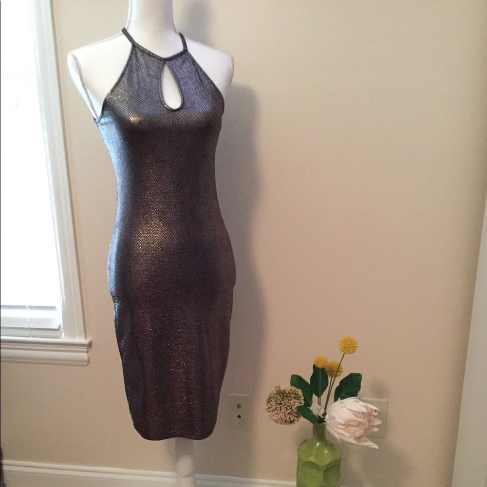 Dress - Picture 2 of 2